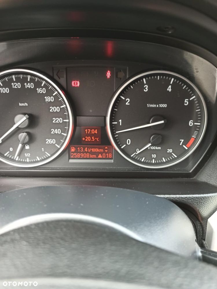 BMW Seria 3 318i Touring - 20