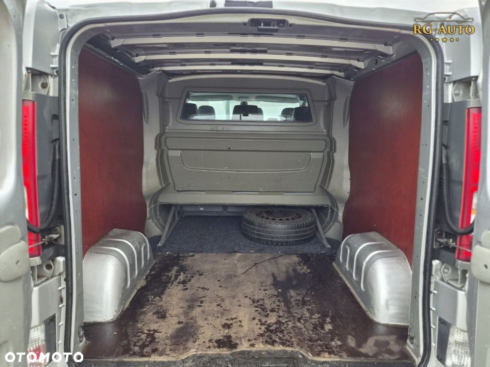 Opel Vivaro - 18