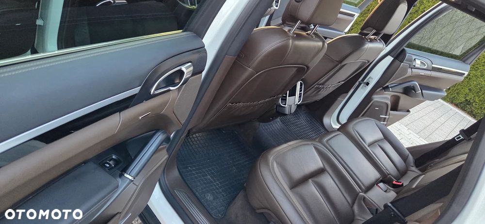 Porsche Cayenne Diesel Platinum Edition - 21