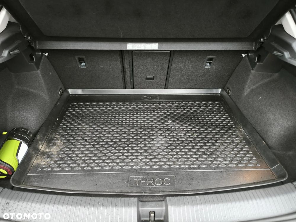 Volkswagen T-Roc - 18