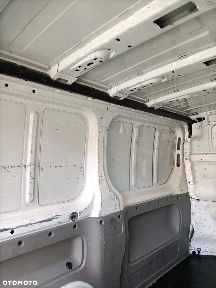 Renault Trafic - 11