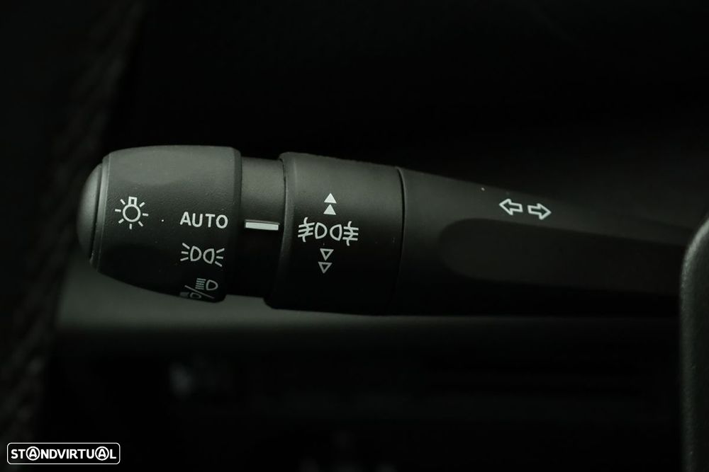 Citroën C4 1.2 PureTech Max EAT8 - 18