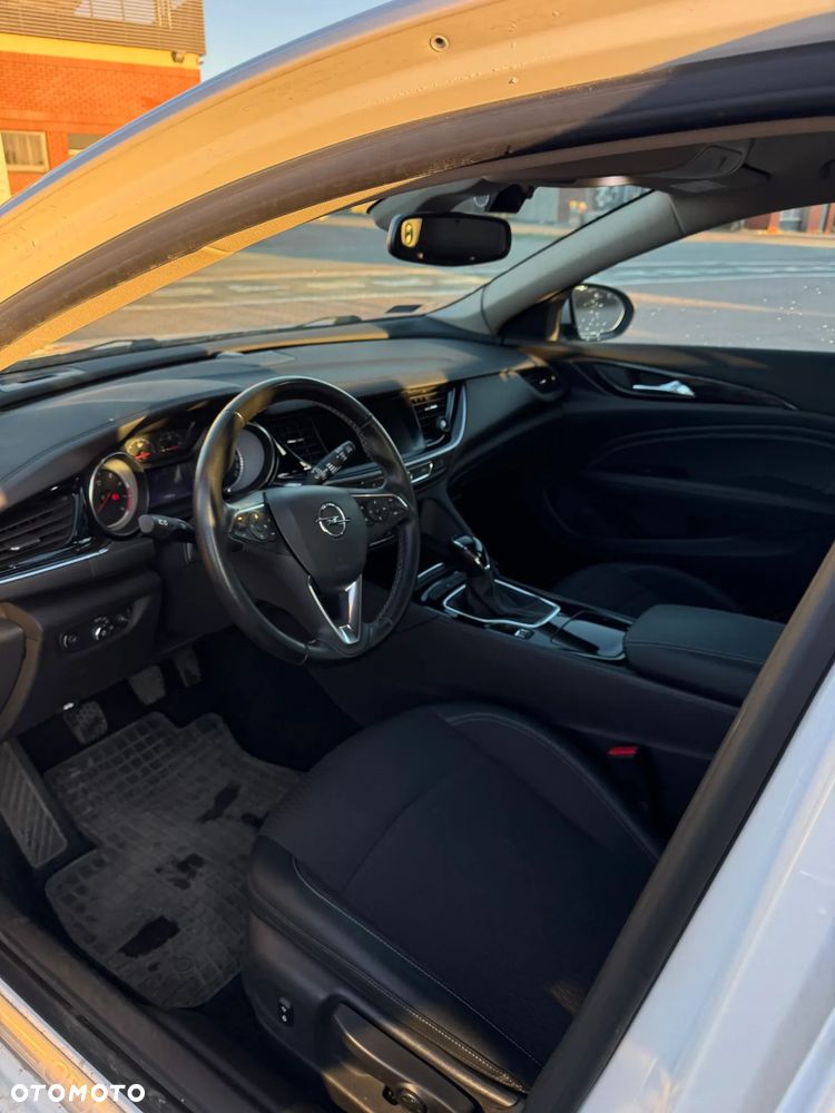 Opel Insignia 1.5 T Enjoy S&S - 20