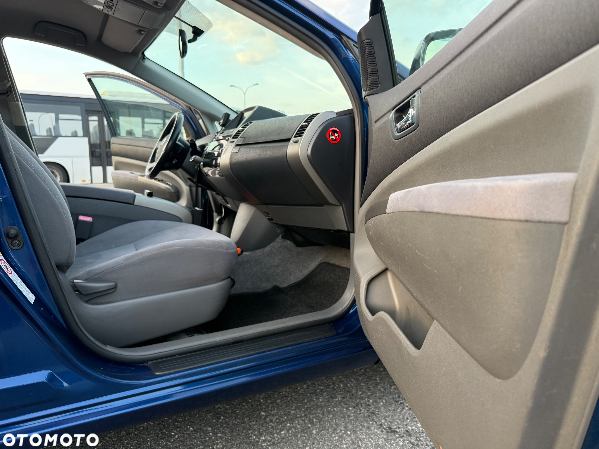 Toyota Prius - 16