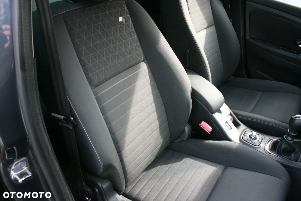 Renault Megane 1.6 16V 110 LIMITED - 33