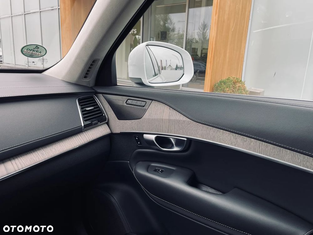Volvo XC 90 - 21