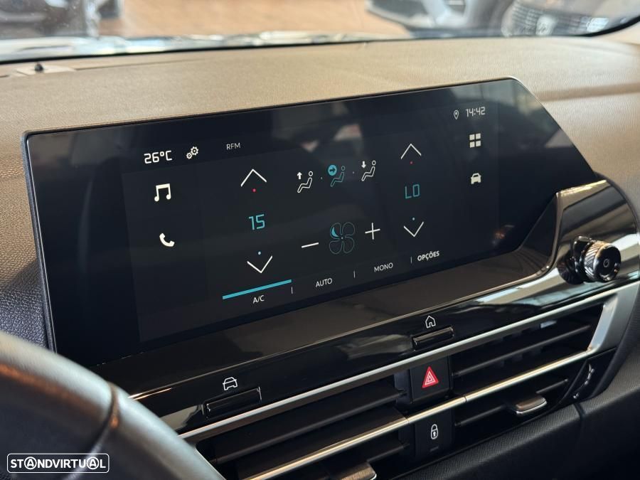 Citroën C4 X 1.2 PureTech Max EAT8 - 19