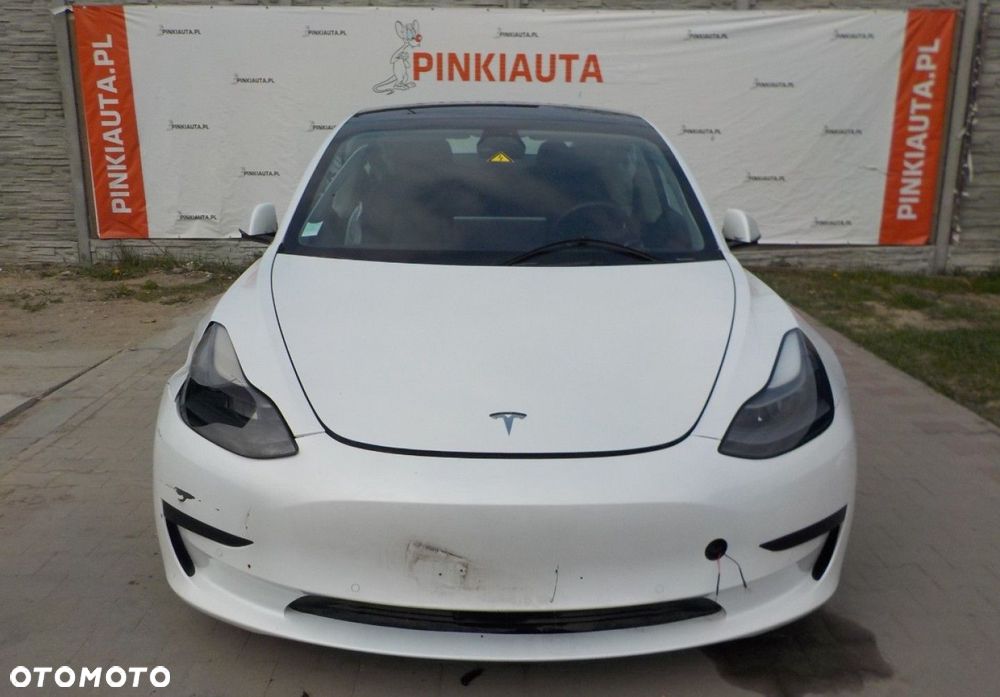 Tesla Model 3 - 2