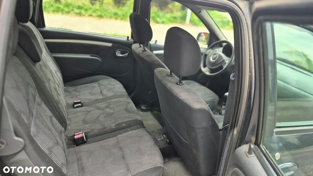 Dacia Logan 1.5 dCi Laureate - 13