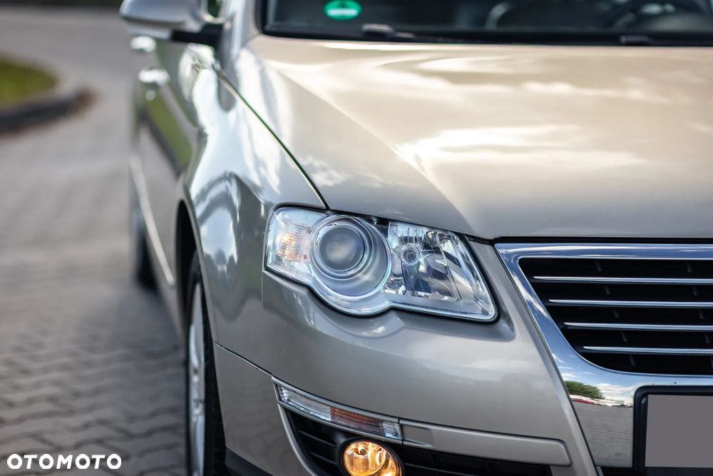 Volkswagen Passat 2.0 FSI Automatik Highline - 5