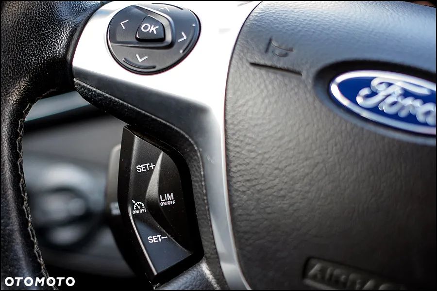 Ford Kuga - 20
