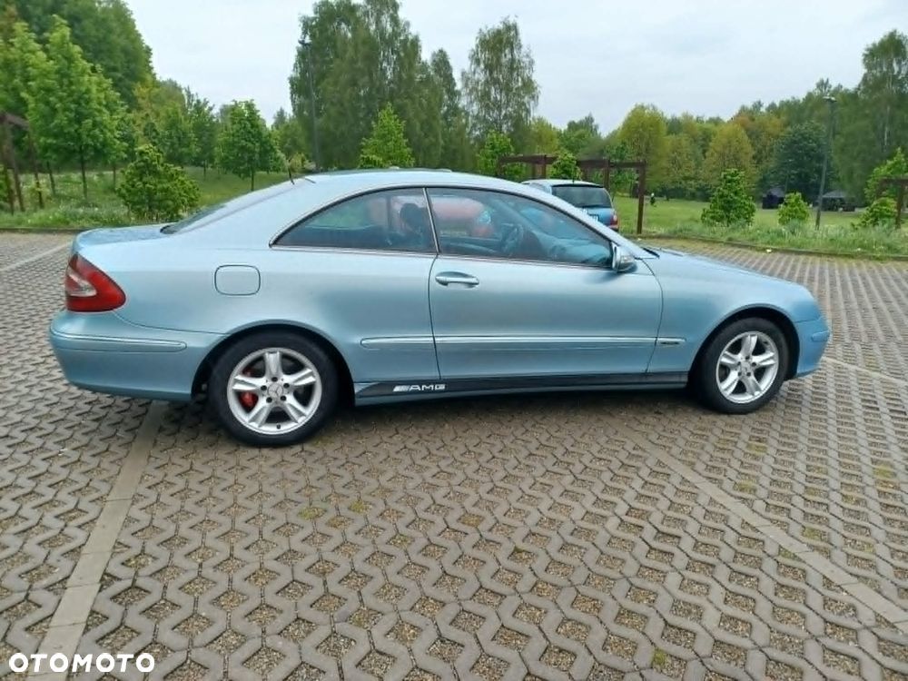 Mercedes-Benz CLK - 11