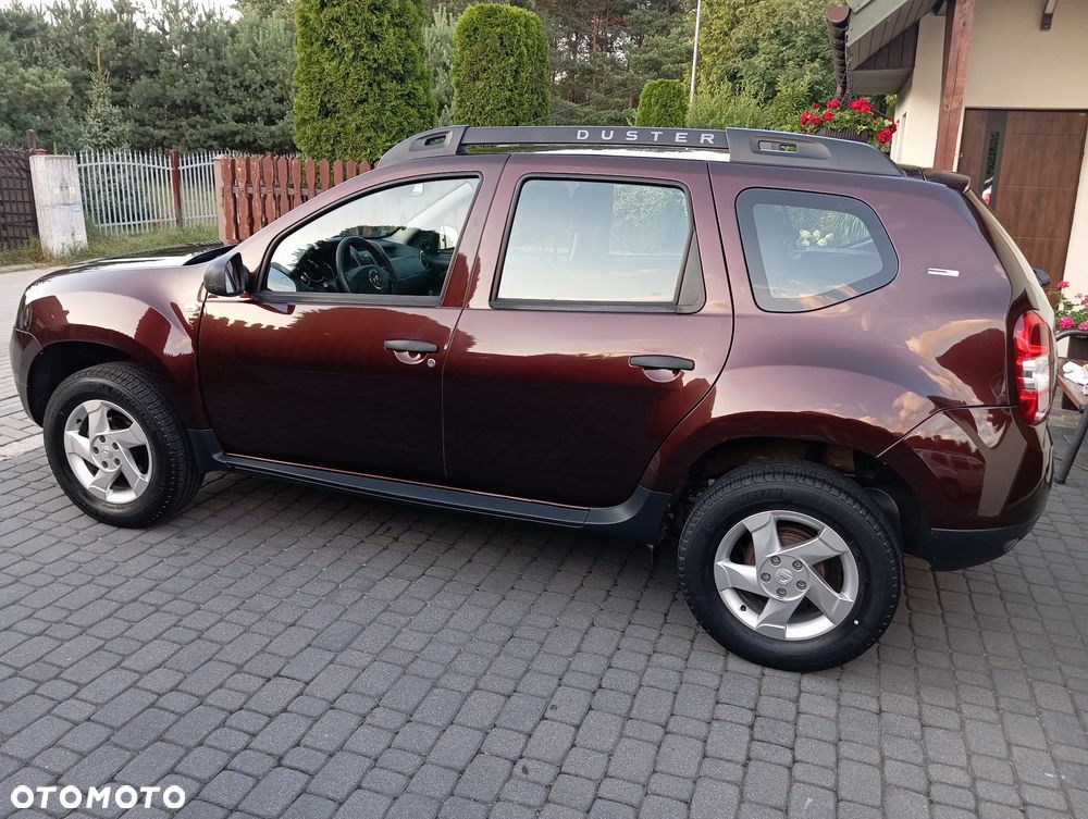 Dacia Duster 1.6 SCe Laureate S&S - 11