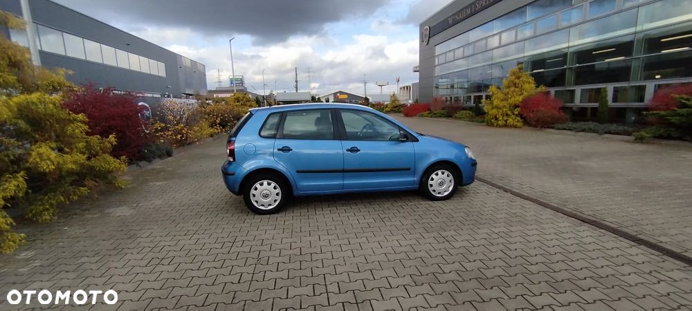 Volkswagen Polo - 2