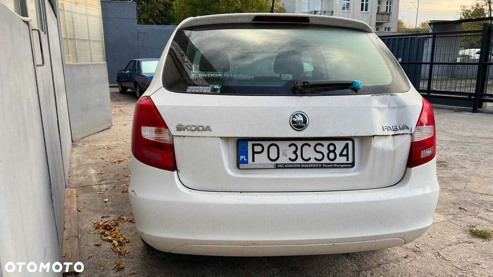 Skoda Fabia - 4