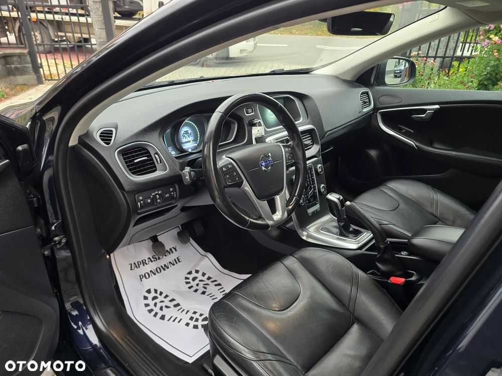 Volvo V40 D2 Summum - 26