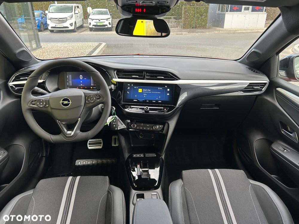 Opel Corsa 1.2 T mHEV GS eDCT - 13