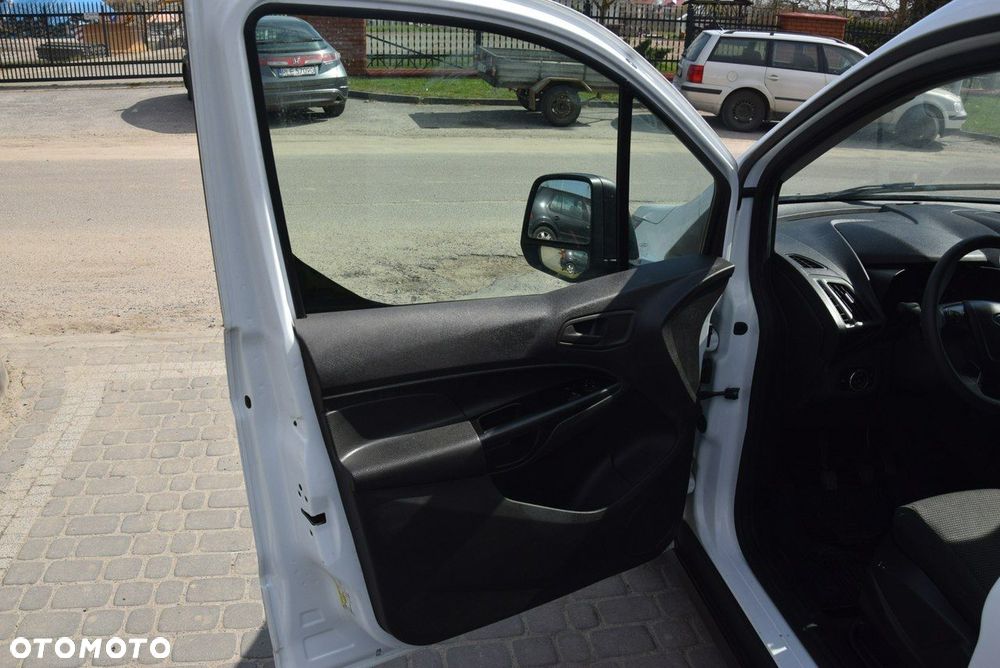 Ford Tourneo Connect Grand - 31