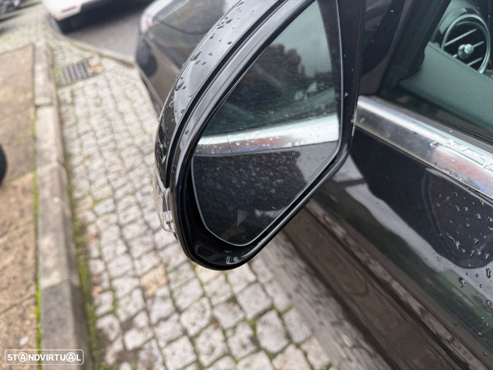 Mercedes-Benz E 300 de 9G-TRONIC AMG Line - 28