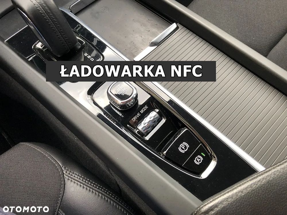 Volvo V60 B4 D Momentum Pro - 17