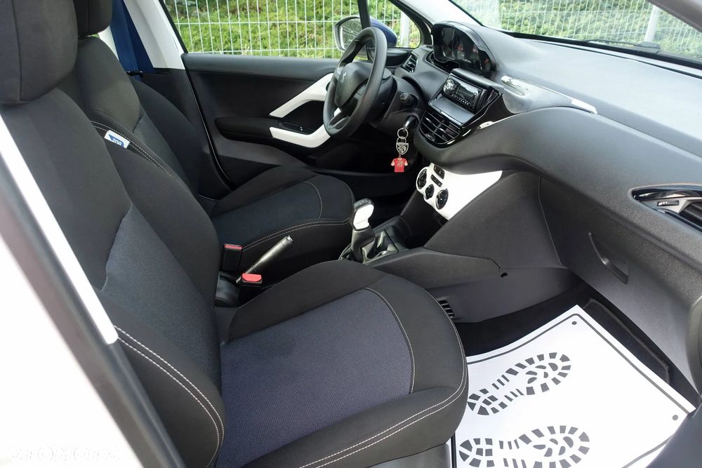 Peugeot 208 PureTech 68 Active - 12