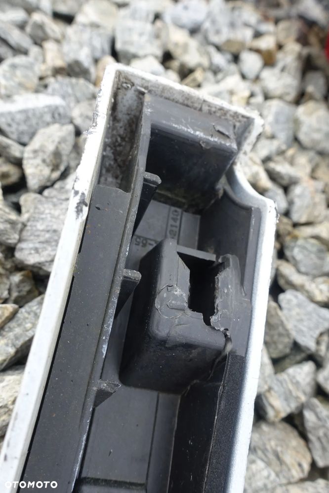 LISTWA BŁOTNIKA TYLNA AUDI Q5 SLINE 80A - 5