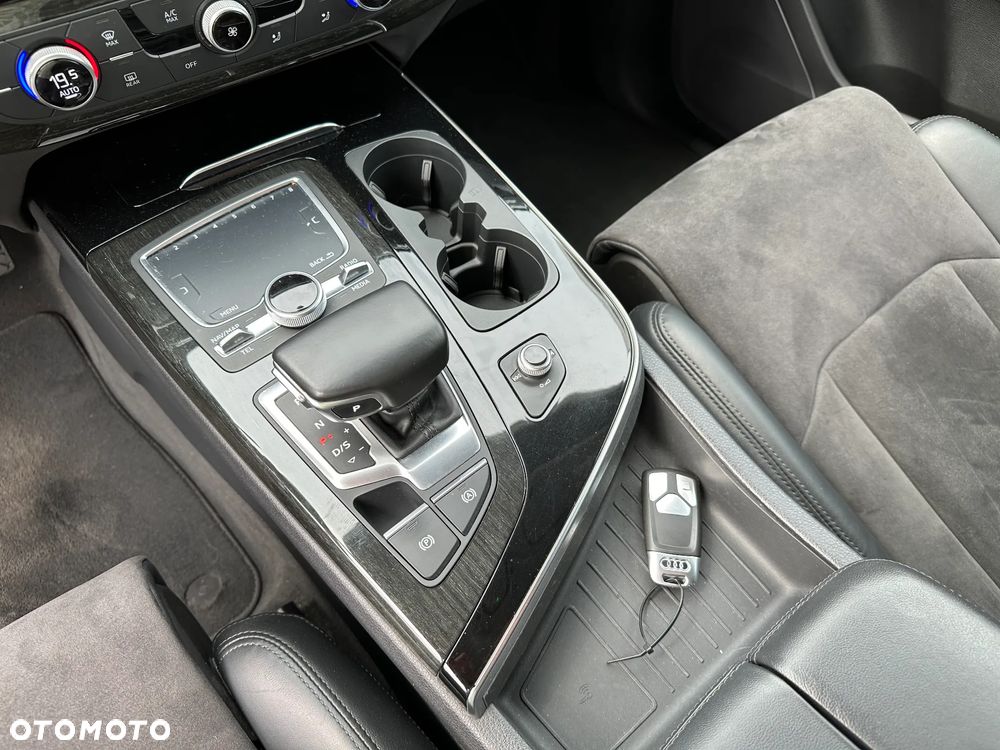 Audi Q7 - 20