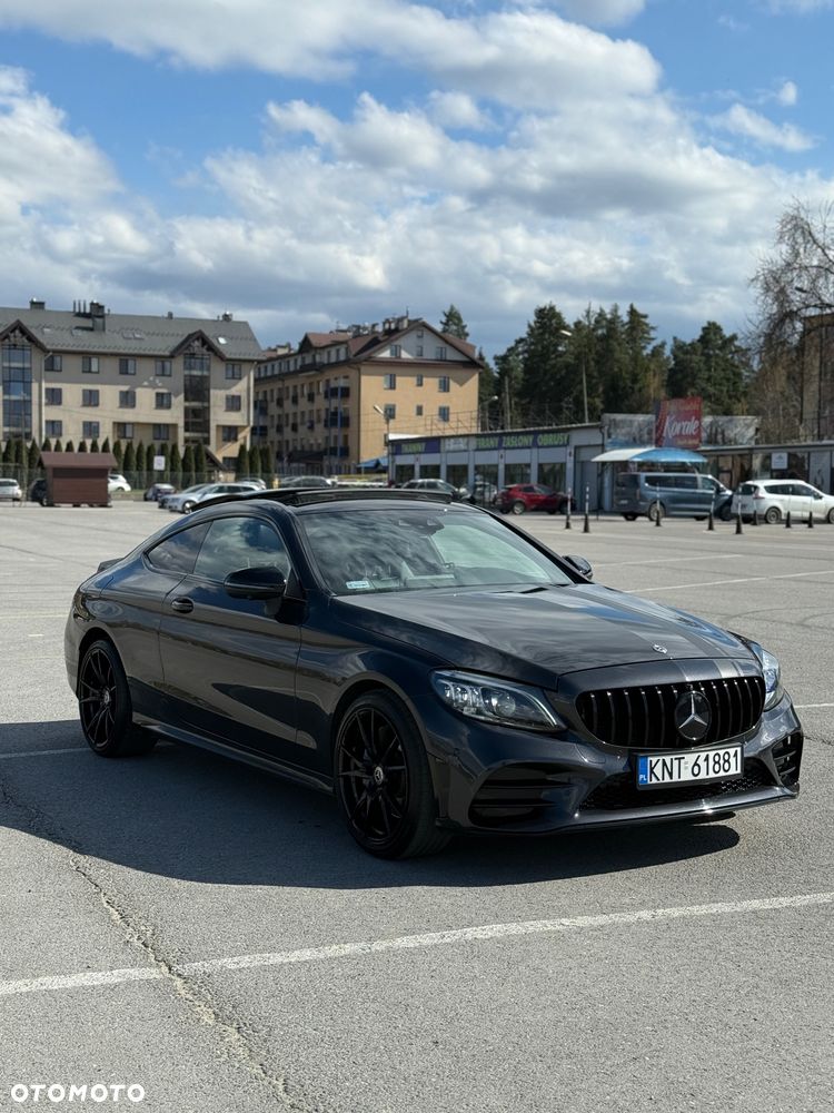 Mercedes-Benz Klasa C 400 4Matic 9G-TRONIC AMG Line - 3