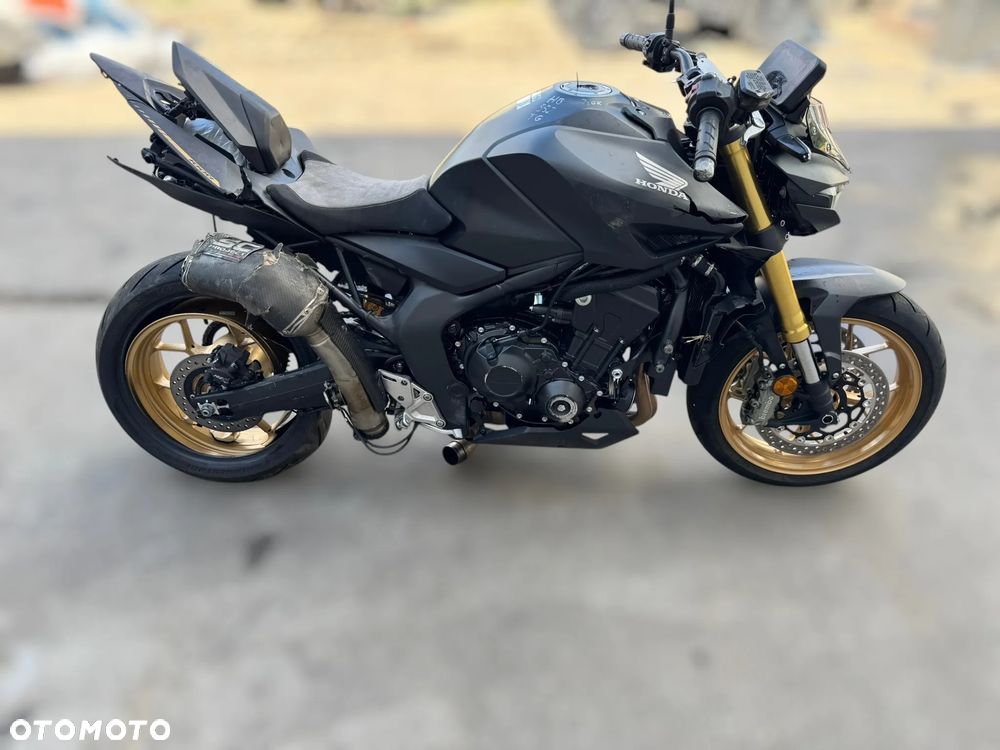Honda CB - 2