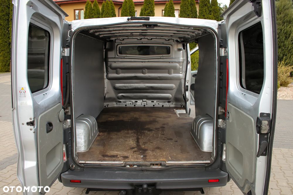 Opel Vivaro - 26