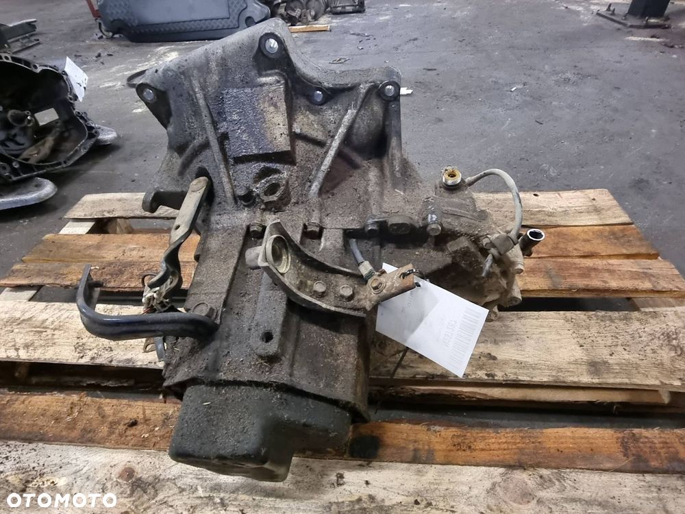 SKRZYNIA BIEGÓW MAZDA DEMIO I 1.3 16V - 1