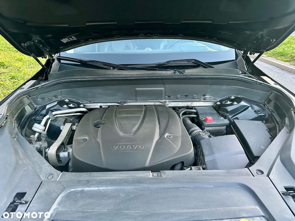 Volvo XC 90 D5 SCR AWD Inscription 7os - 8