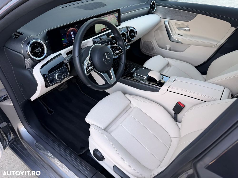 Mercedes-Benz A 250 - 11