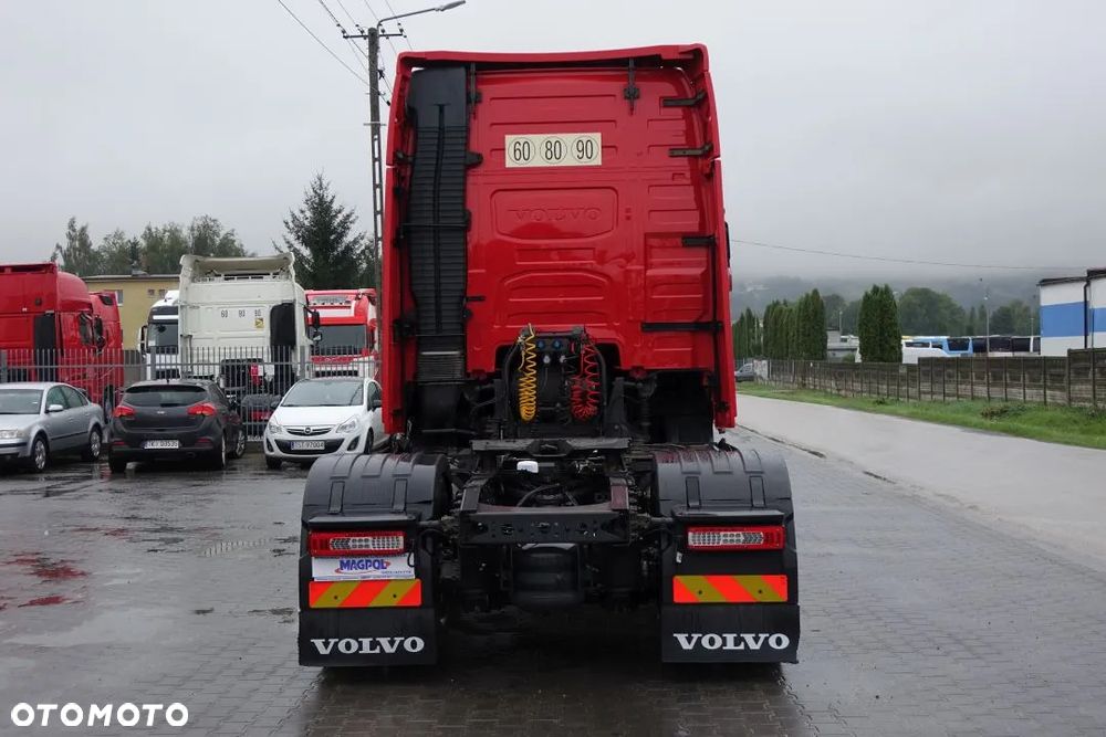 Volvo FH 500 GLOBETROTTER XL / STANDARD/ AUTOMAT / EURO 6 / KLIMATYZACJA POSTOJOWA/ 2 ZBIORNIKI PALIWA - 8