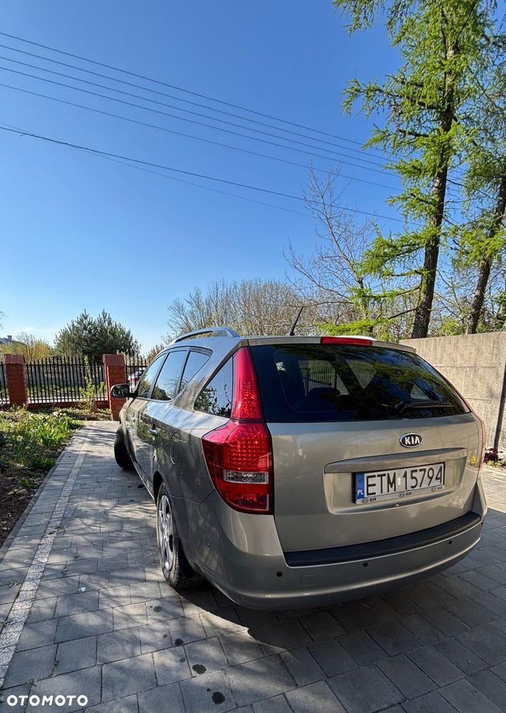Kia Ceed 1.6 Crdi M - 5