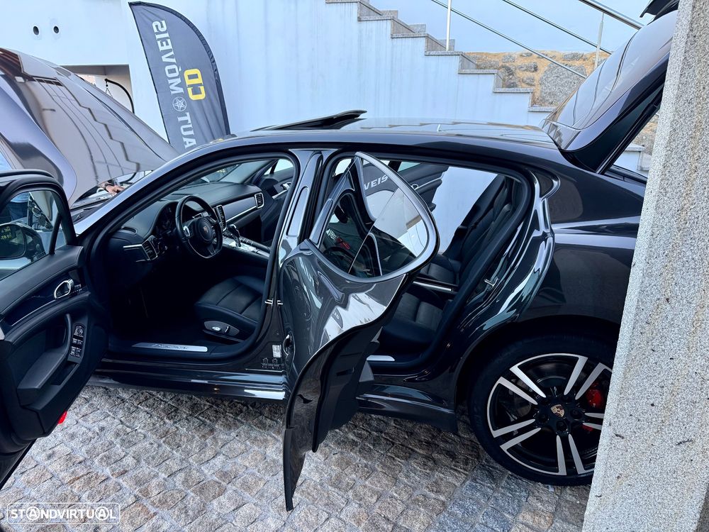 Porsche Panamera Platinum Edition - 29