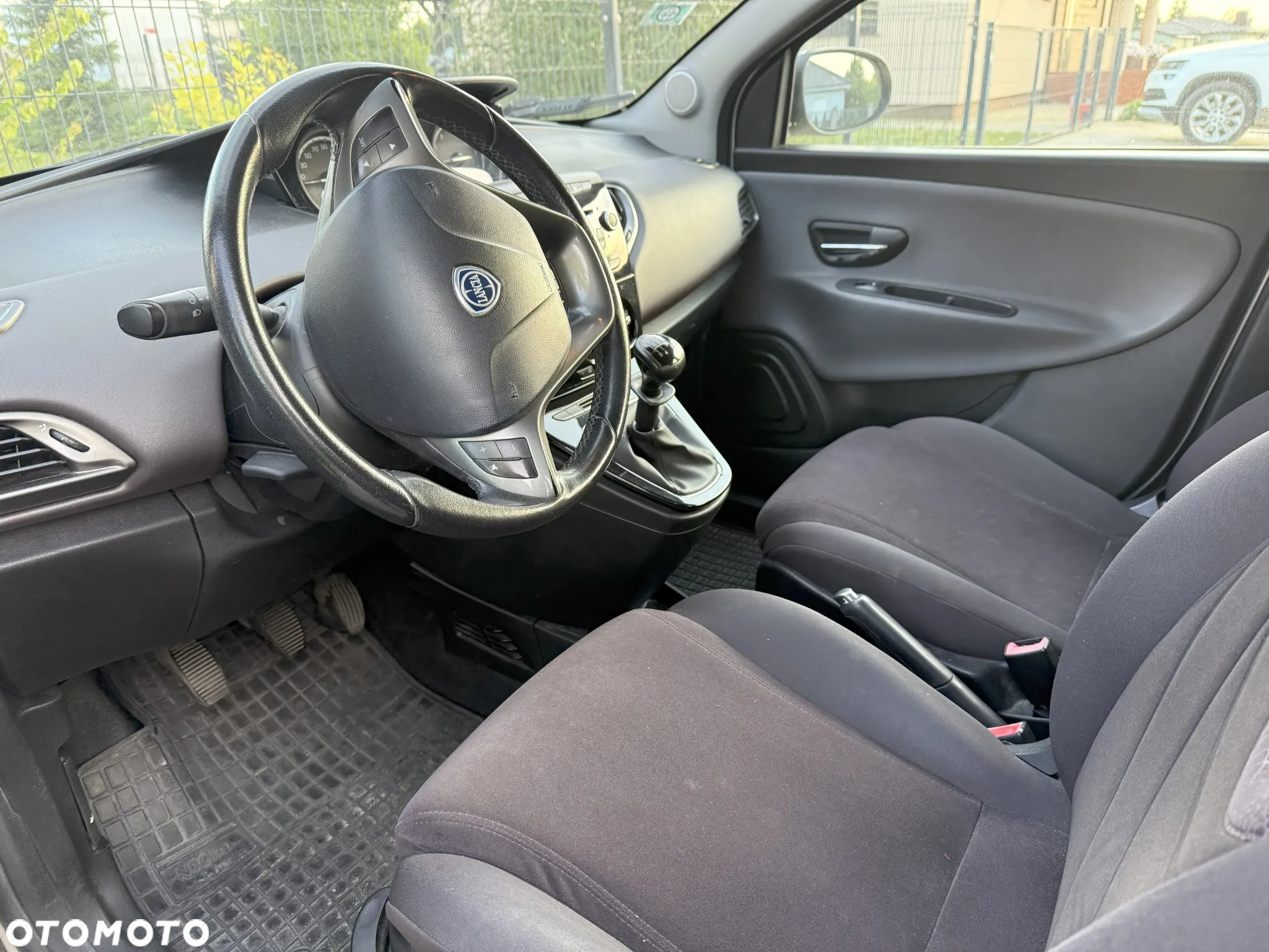 Lancia Ypsilon 1.2 8V Gold S&S - 4