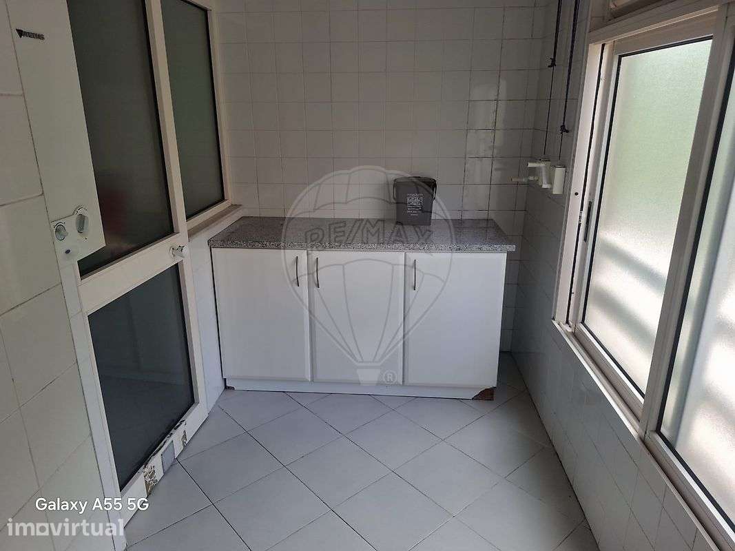 Apartamento T2 para arrendamento - Grande imagem: 4/17