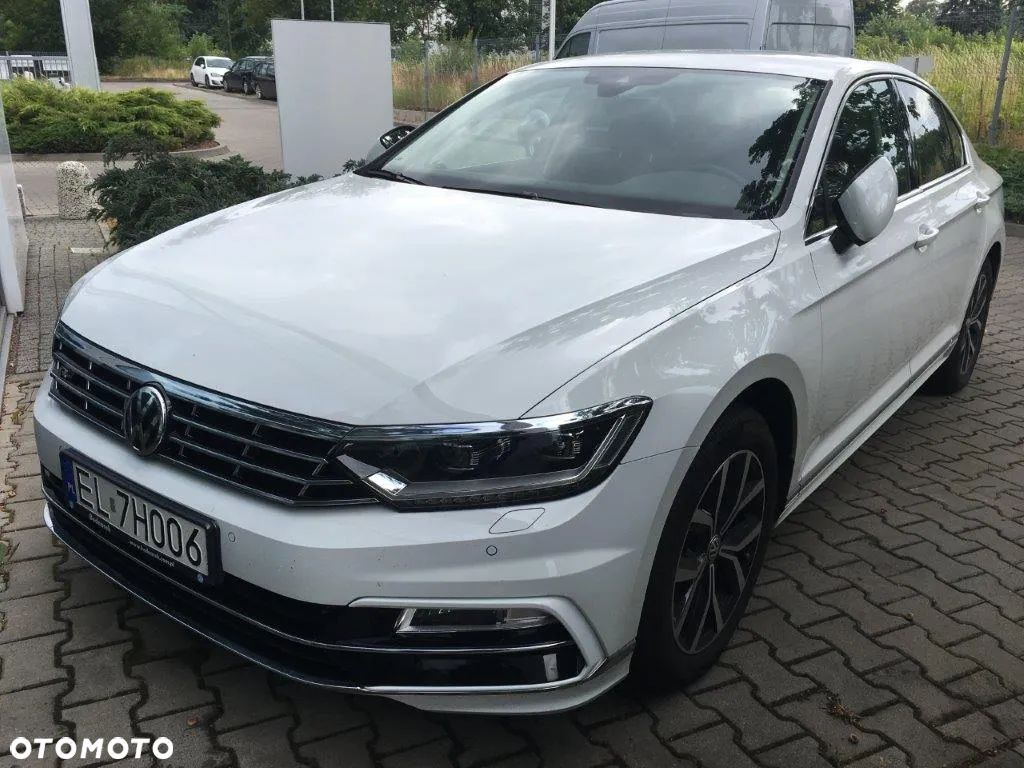Volkswagen Passat 1.8 TSI BMT Comfortline - 1