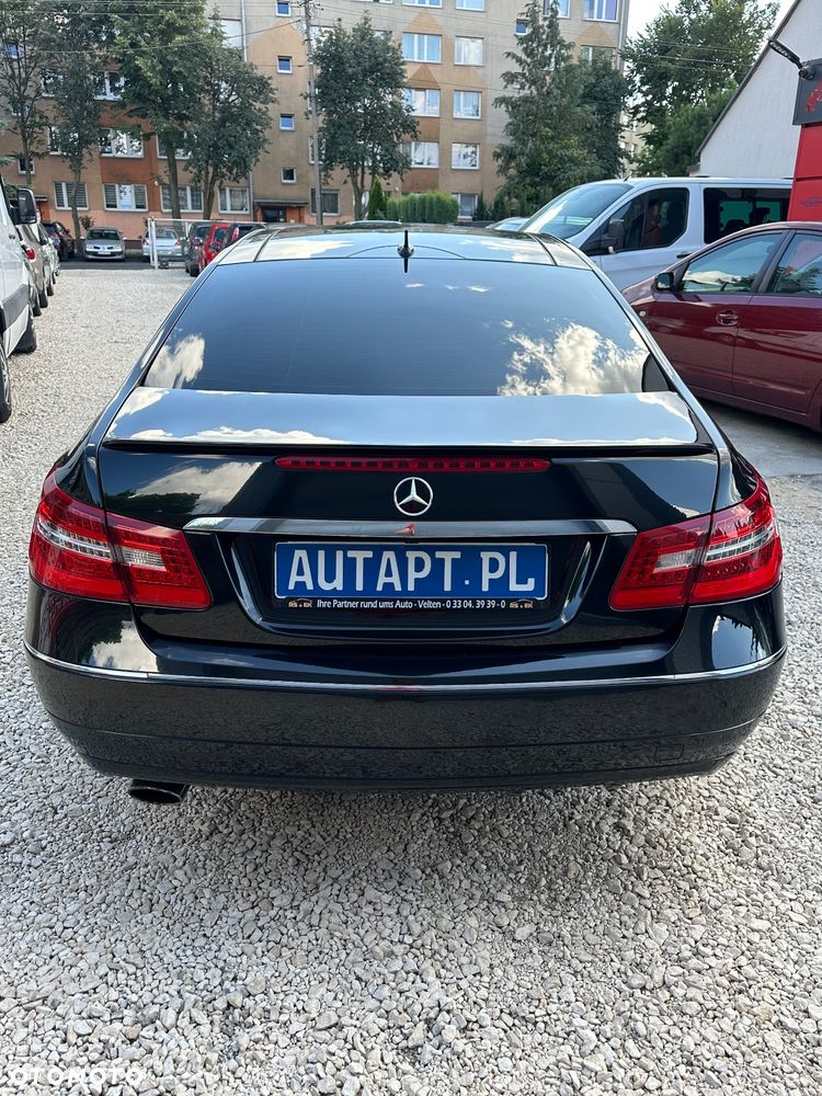 Mercedes-Benz Klasa E 250 CGI BlueEffICIENCY - 12