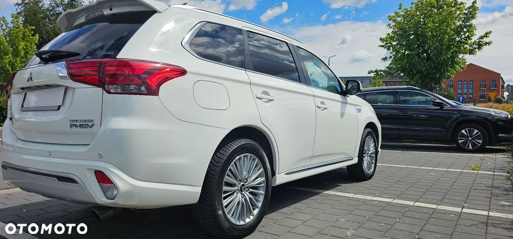 Mitsubishi Outlander Intense + - 6