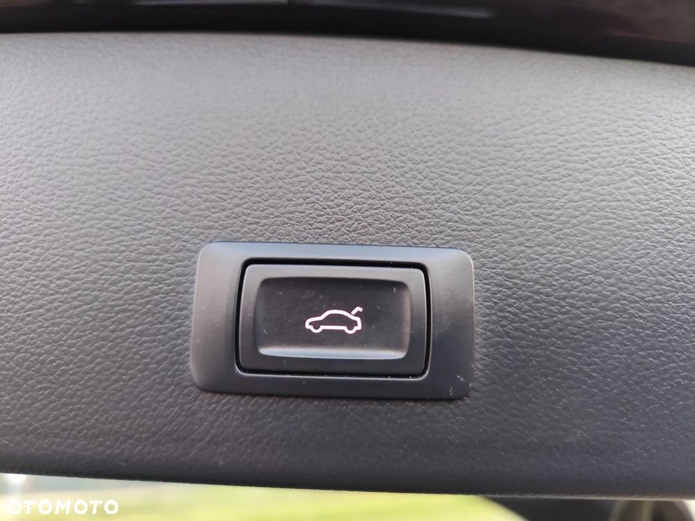 Audi A6 Avant 2.0 TDI Ultra - 12