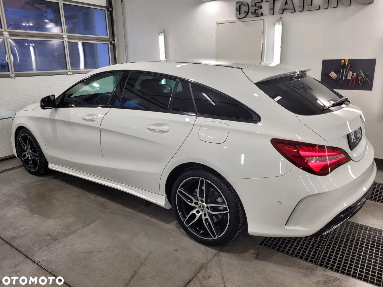 Mercedes-Benz CLA Shooting Brake 200 7G-DCT AMG Line - 7