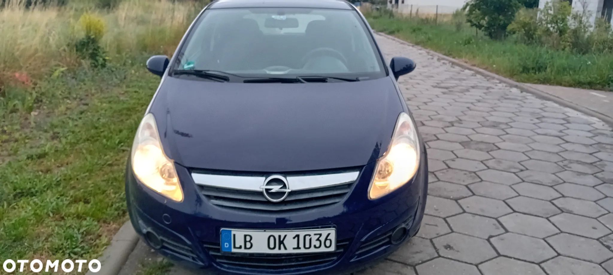 Opel Corsa 1.2 16V Enjoy EasyTronic - 1