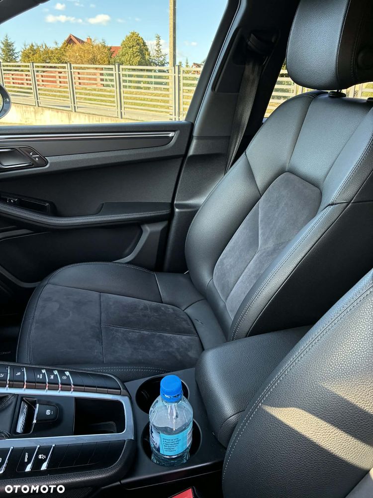Porsche Macan - 13
