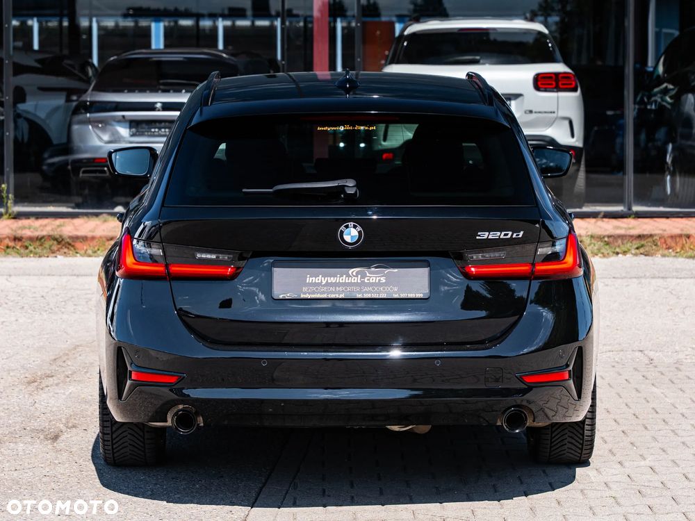 BMW Seria 3 320d Sport Line Shadow - 19
