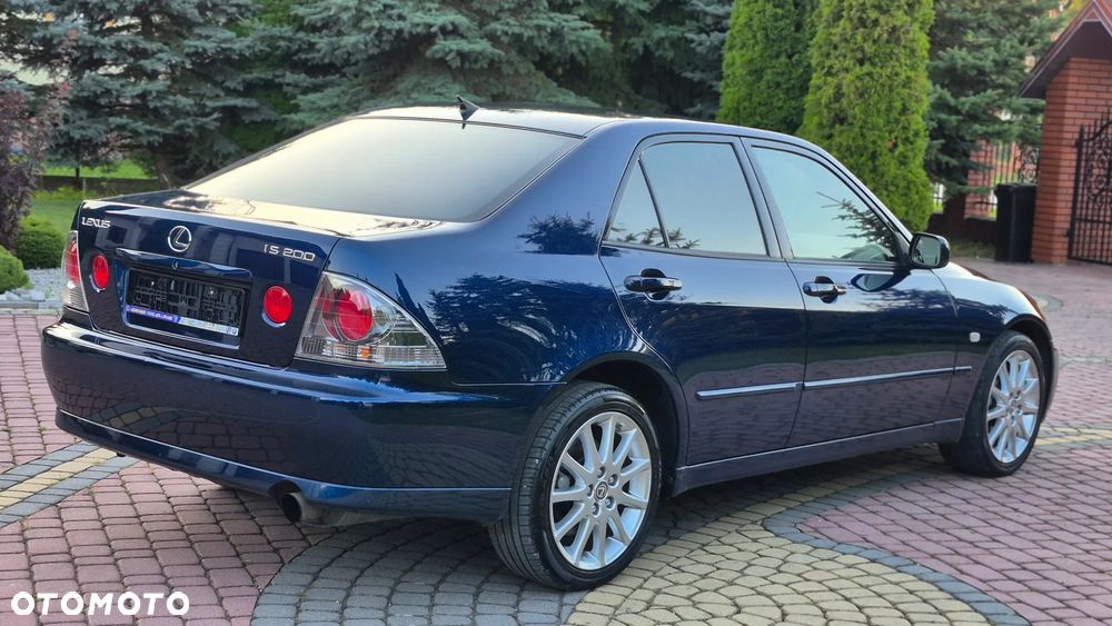 Lexus IS 200 Prestige - 25