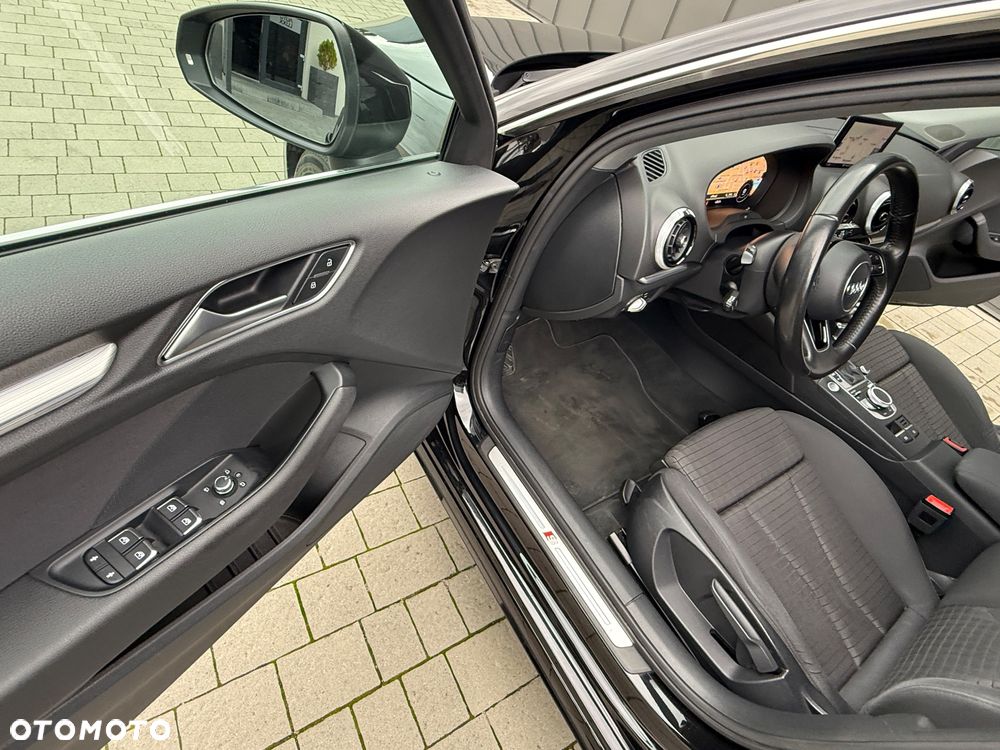 Audi A3 Sportback 2.0 TDI Sport S tronic - 13