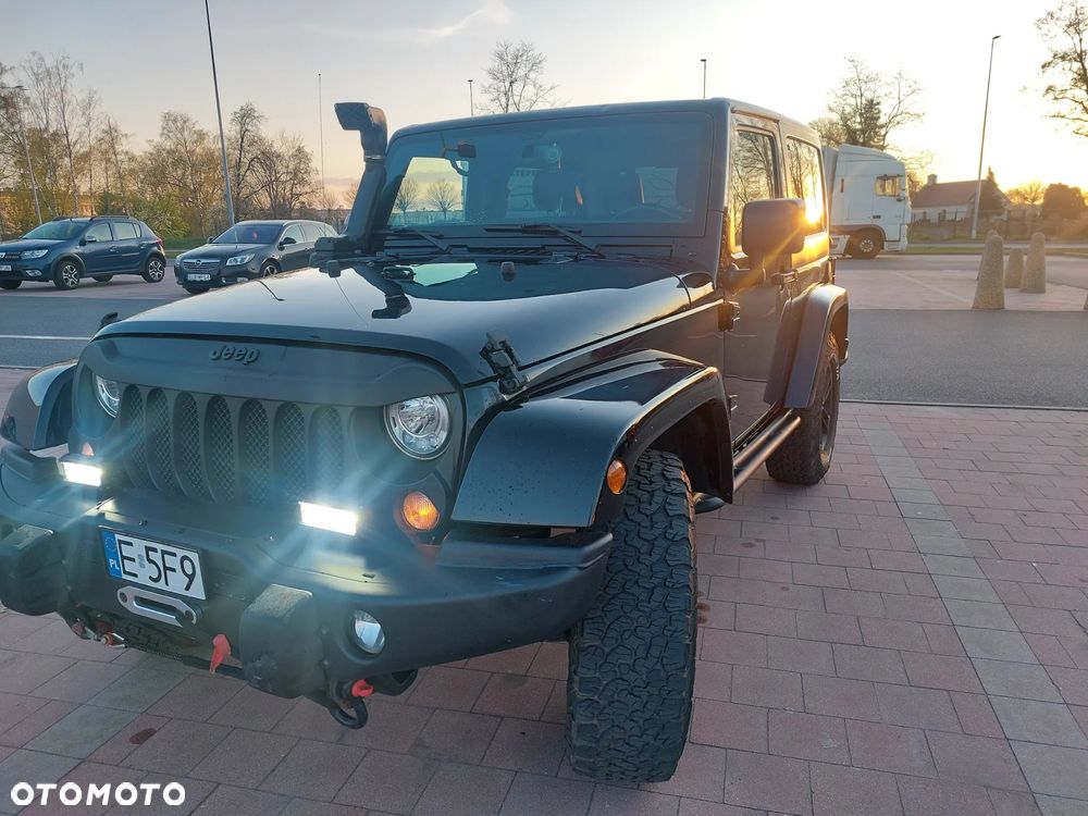 Jeep Wrangler - 5
