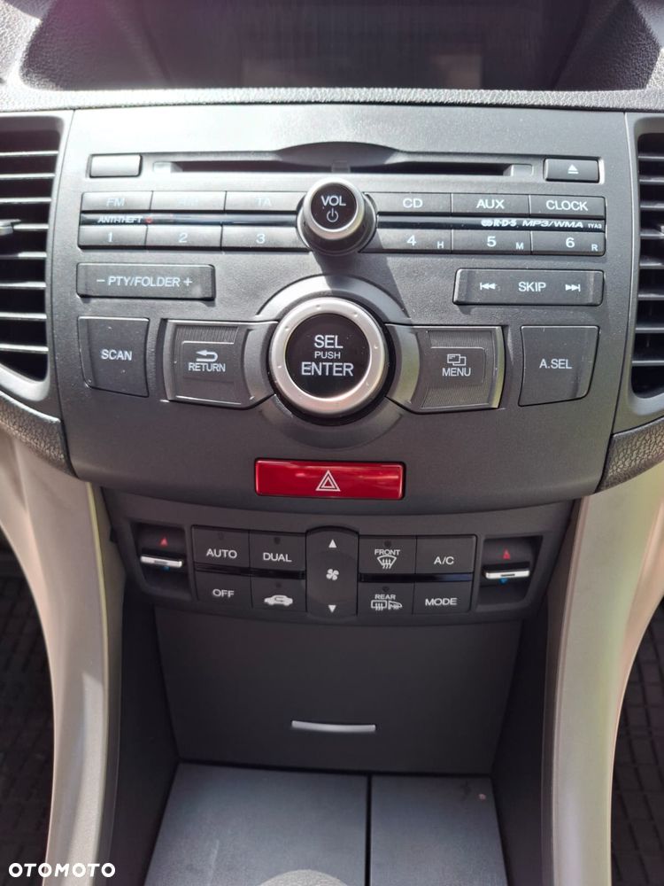 Honda Accord 2.0 Elegance - 12